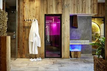 هتل Costes