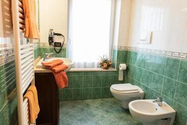 هتل Da Barba B&b