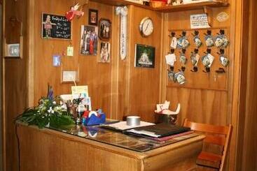 ホテル Gasthof Rose