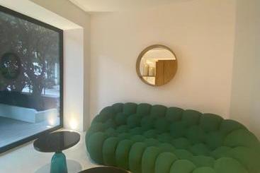 هتل Hôtel Le Mistral
