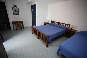 هتل La Giara