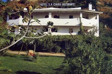 هتل La Giara