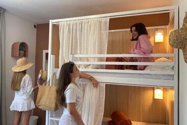 هتل Corsica Hostel Porto Vecchio, Partie Dortoirs