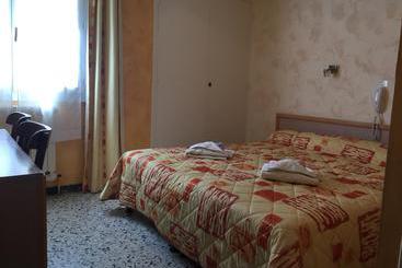 هتل Hôtel Sans Souci