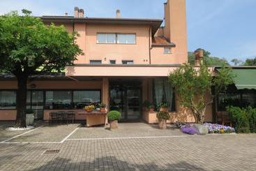 酒店 Ristorante Fatur