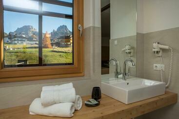 هتل Saleghes Dolomites Residence