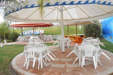 هتل Splash Inn
