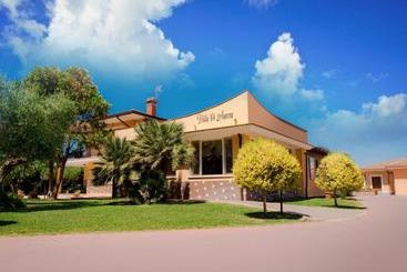 Villa Aurora - Latina