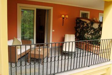 هتل Villa Palmira Kinderfreies