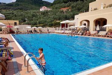 اقامتگاه Il Villaggio Di Giuele