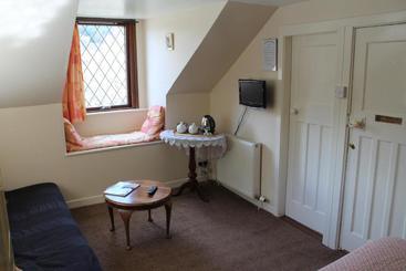 تختخواب و صبحانه Rowantree Cottage