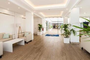 Apartamentos Globales Lord Nelson