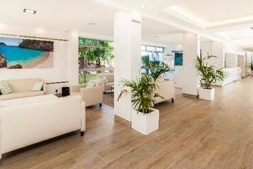 Apartamentos Globales Lord Nelson