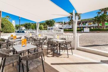 Apartamentos Globales Lord Nelson