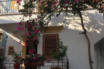 تختخواب و صبحانه La Casa Di Ivana
