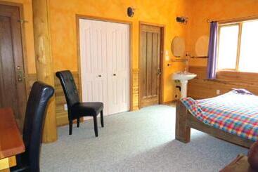 Bed and Breakfast Tschurtschenthaler Lodge