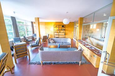 Cransmontana Youth Hostel
