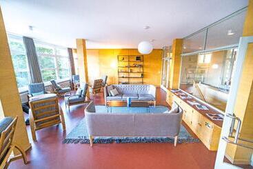 Cransmontana Youth Hostel