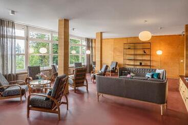 Cransmontana Youth Hostel