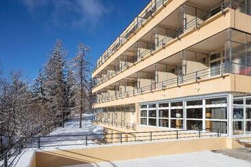 Cransmontana Youth Hostel