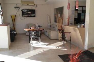 هتل Alto Rio Hondo