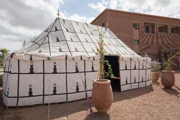 Отель Be Live Experience Marrakech Palmeraie All Inclusive