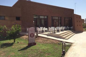 Отель Be Live Experience Marrakech Palmeraie All Inclusive