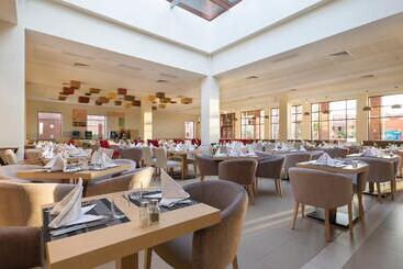 Отель Be Live Experience Marrakech Palmeraie All Inclusive