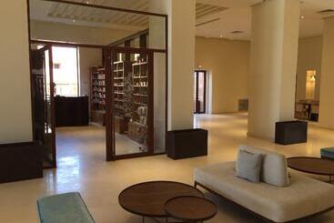 Отель Be Live Experience Marrakech Palmeraie All Inclusive