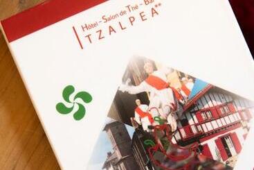 هتل Hôtel Itzalpea