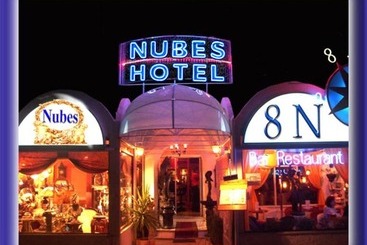 هتل Nubes