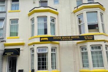 هتل The Stone House