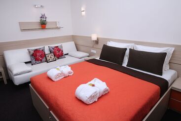 هتل Villa Lana