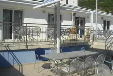 Aparthotel Pecic
