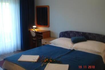 Aparthotel Pecic