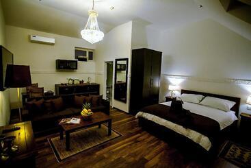 Regal Residence B&b