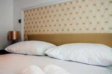 Regal Residence B&b
