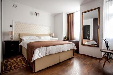 Regal Residence B&b
