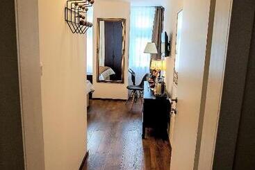 Regal Residence B&b