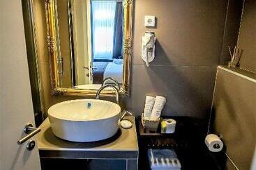 Regal Residence B&b