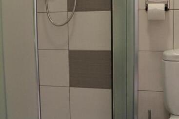 تختخواب و صبحانه Rooms Villa Aria