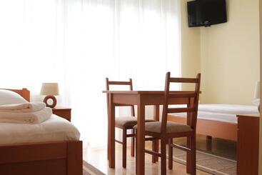 تختخواب و صبحانه Rooms Villa Aria
