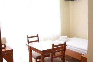 تختخواب و صبحانه Rooms Villa Aria