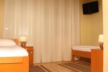 تختخواب و صبحانه Rooms Villa Aria