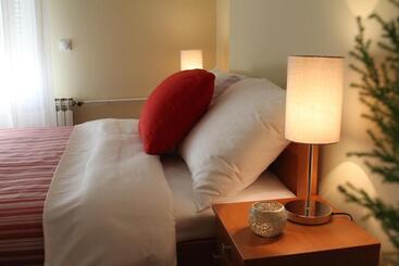 تختخواب و صبحانه Rooms Villa Aria