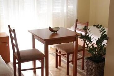 تختخواب و صبحانه Rooms Villa Aria