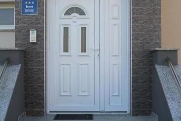 تختخواب و صبحانه Rooms Villa Aria