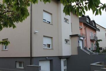 تختخواب و صبحانه Rooms Villa Aria