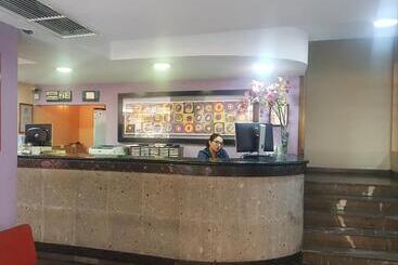 هتل Bello Cordoba