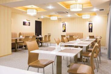 هتل Best Western Plus Astana